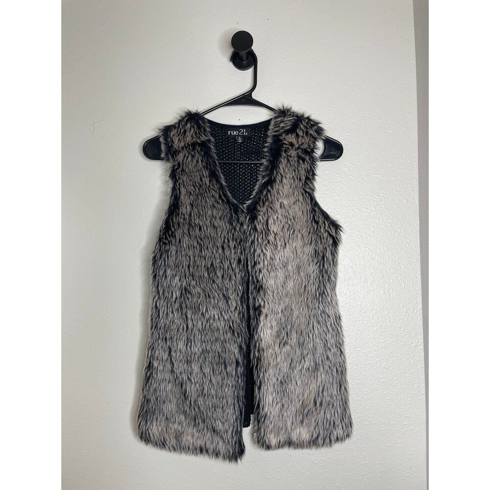 rue21 Faux Fur Vest Womens Small Gray Sleeveless Open Front Cozy Layer